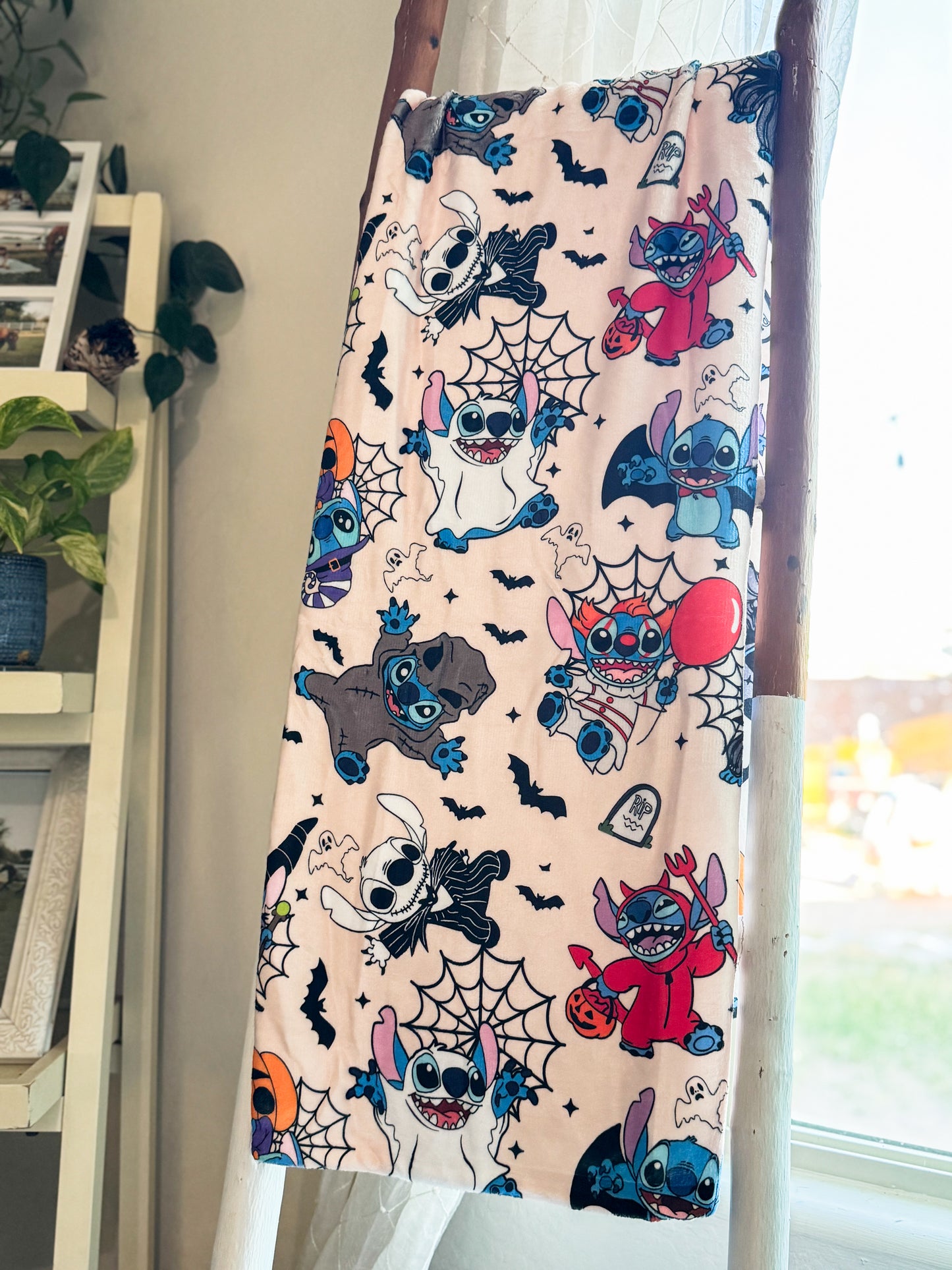 HALLOWEEN BLANKETS
